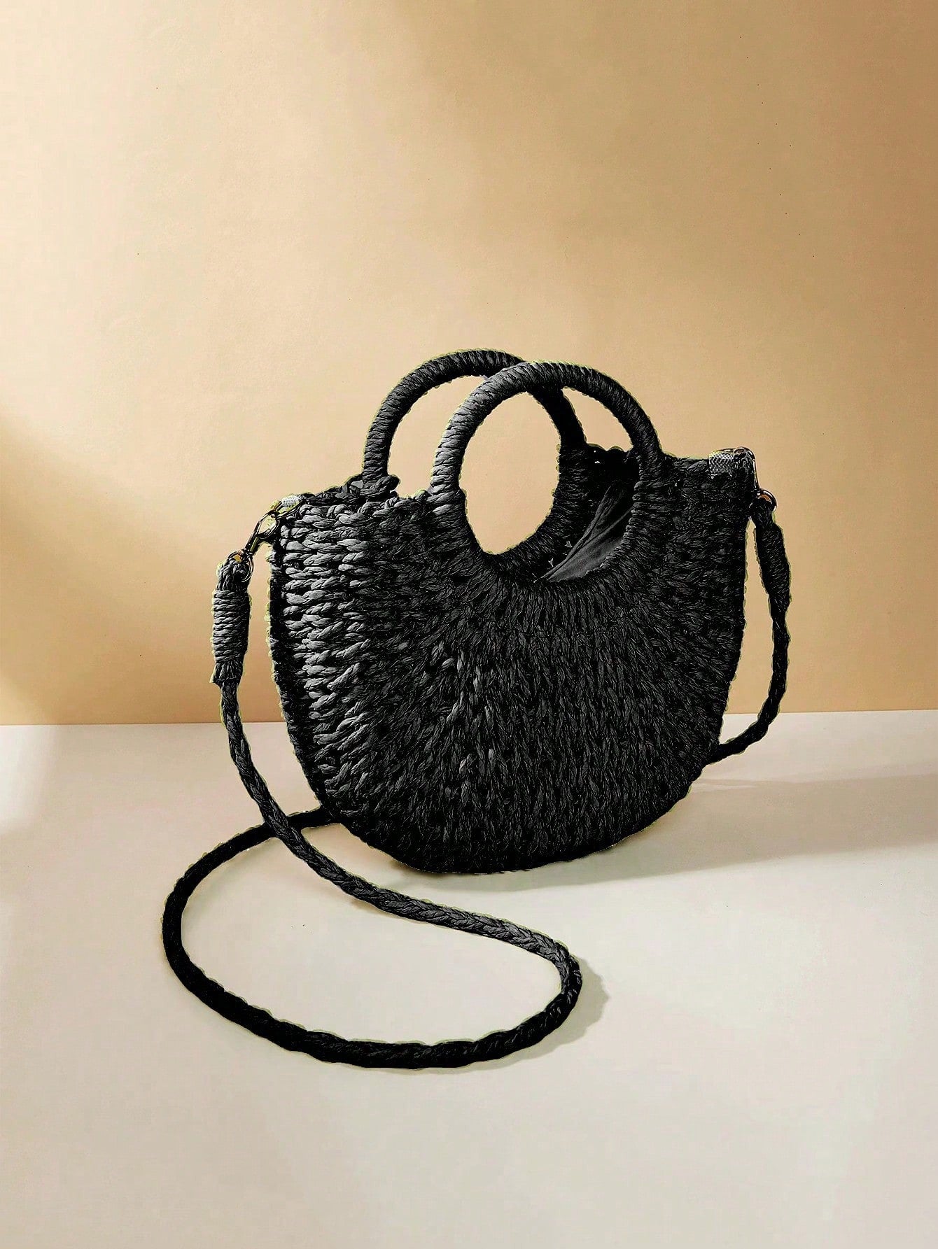 Yogodlns Straw Woven Crossbody Shoulder Bag Daisy Decor Handmade Small Purse Handbag Bohemia Summer Bag, Eye-Catching Beach Bag Summer