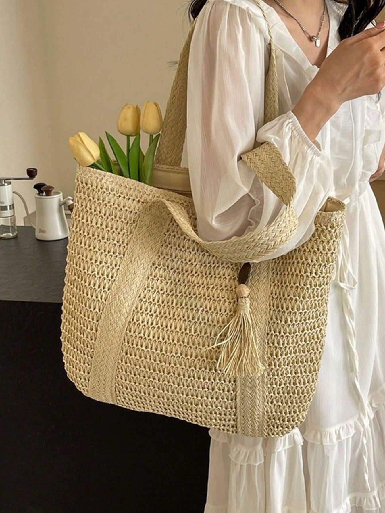 Women's Large Capacity Straw Vacation Beach Bag, Woven With Tassels, Shoulder Handbag Wallet, Casual Fashion Travel Bag, Portable Bohemian Foldable Tote , Bohemian Outfit For Women , Summer, Boho