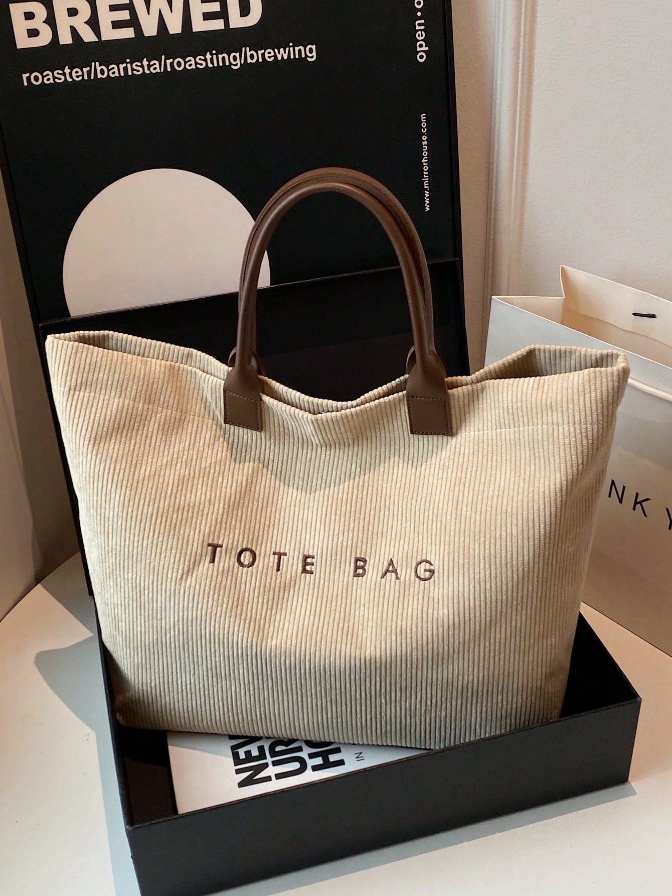 New Large Capacity Letter Decor Woven Straw Tote Bag, Multi-Functional Commute Casual Vacation Woven Straw Handbag Suitable For Commuting, Shopping, Beach Vacation, Office, Holidays