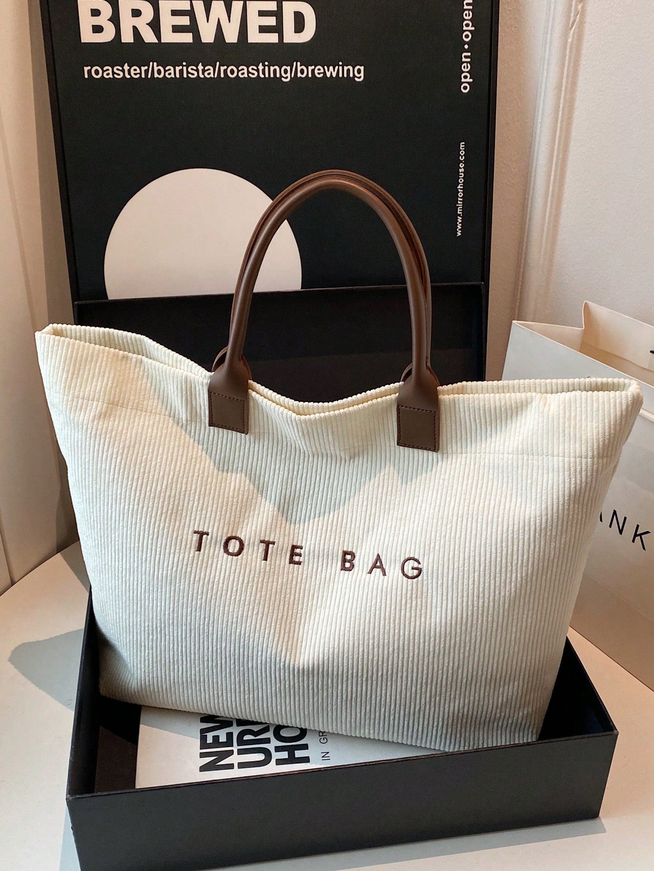 New Large Capacity Letter Decor Woven Straw Tote Bag, Multi-Functional Commute Casual Vacation Woven Straw Handbag Suitable For Commuting, Shopping, Beach Vacation, Office, Holidays