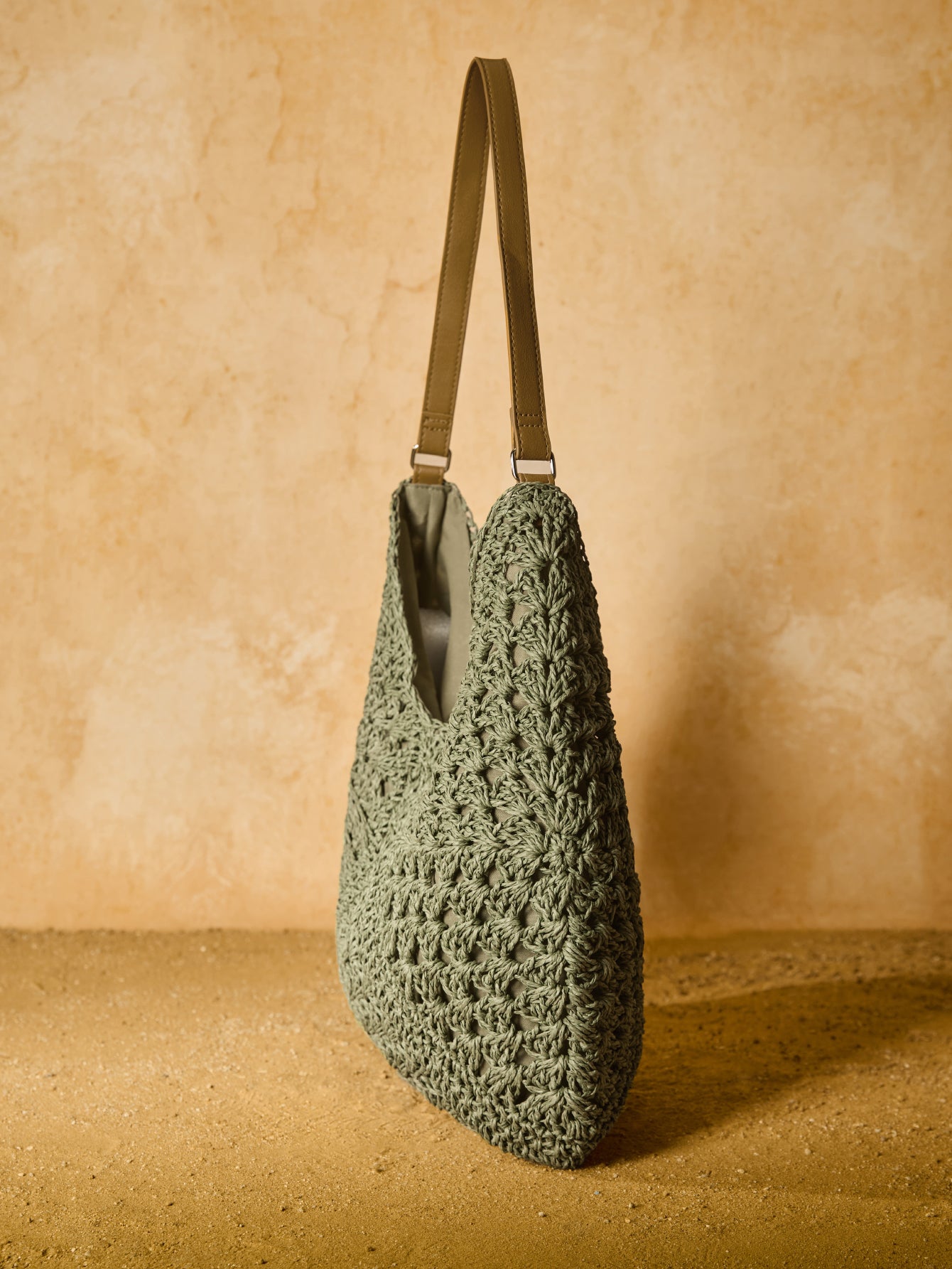 Tropiscape Women's Hand-Woven Grandmother Check Contrasting Large Capacity Tote Bag, Beach Necessities, Beach Essentials,Beach Stuff & Summer Essentials