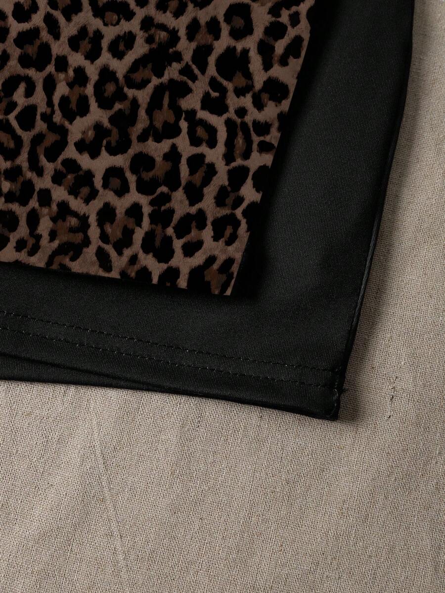 Multicolor leopard print low waist mini skirt for women with fringe and split details in knitted fabric