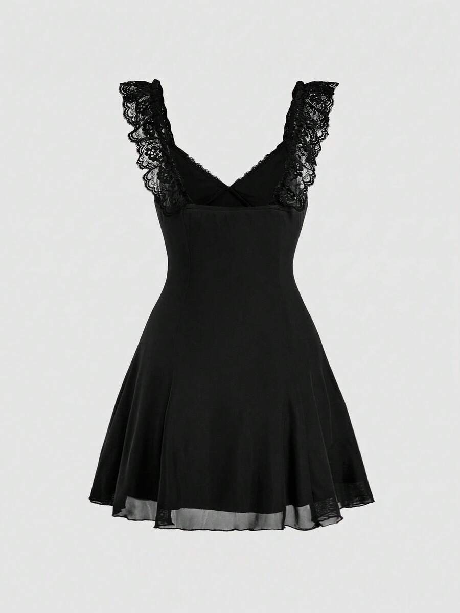Gothic style lace patchwork sleeveless mini dress for women featuring a sweetheart neckline, high waist flared hem, contrast lace, bow, and knot details.