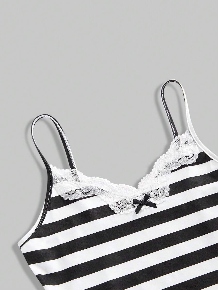 Three-piece women's camisole set featuring a retro music note and piano keyboard print, delicate contrast lace trim, front bow accent, and slim fit spaghetti straps.