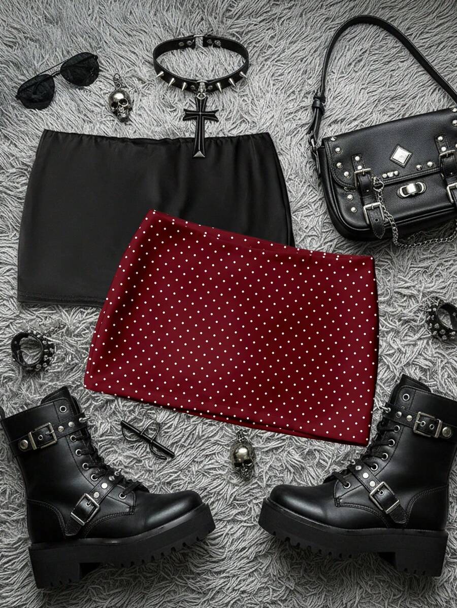 Women's low waist bodycon mini skirt 2-piece set in a casual Y2K style crafted from knitted fabric
