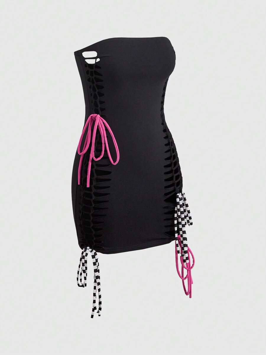 Women's Y2K black strapless bandeau bodycon mini dress featuring a slim fit knitted design and pencil hem.