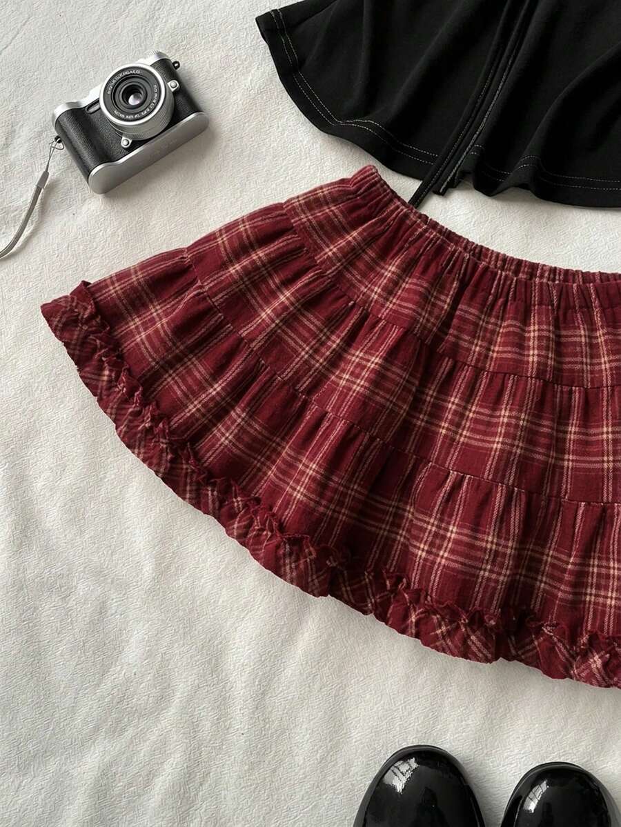 Black plain pleated frill trim low waist cotton skort for women