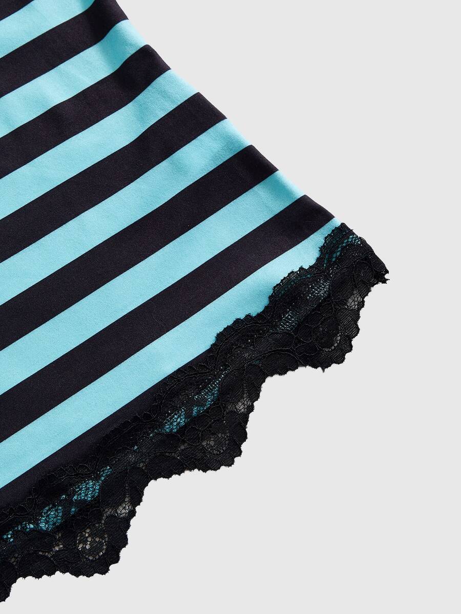 Three-piece women's camisole set featuring a retro music note and piano keyboard print, delicate contrast lace trim, front bow accent, and slim fit spaghetti straps.