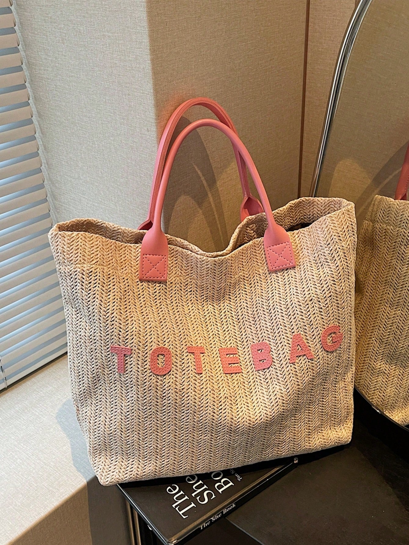 New Large Capacity Letter Decor Woven Straw Tote Bag, Multi-Functional Commute Casual Vacation Woven Straw Handbag Suitable For Commuting, Shopping, Beach Vacation, Office, Holidays