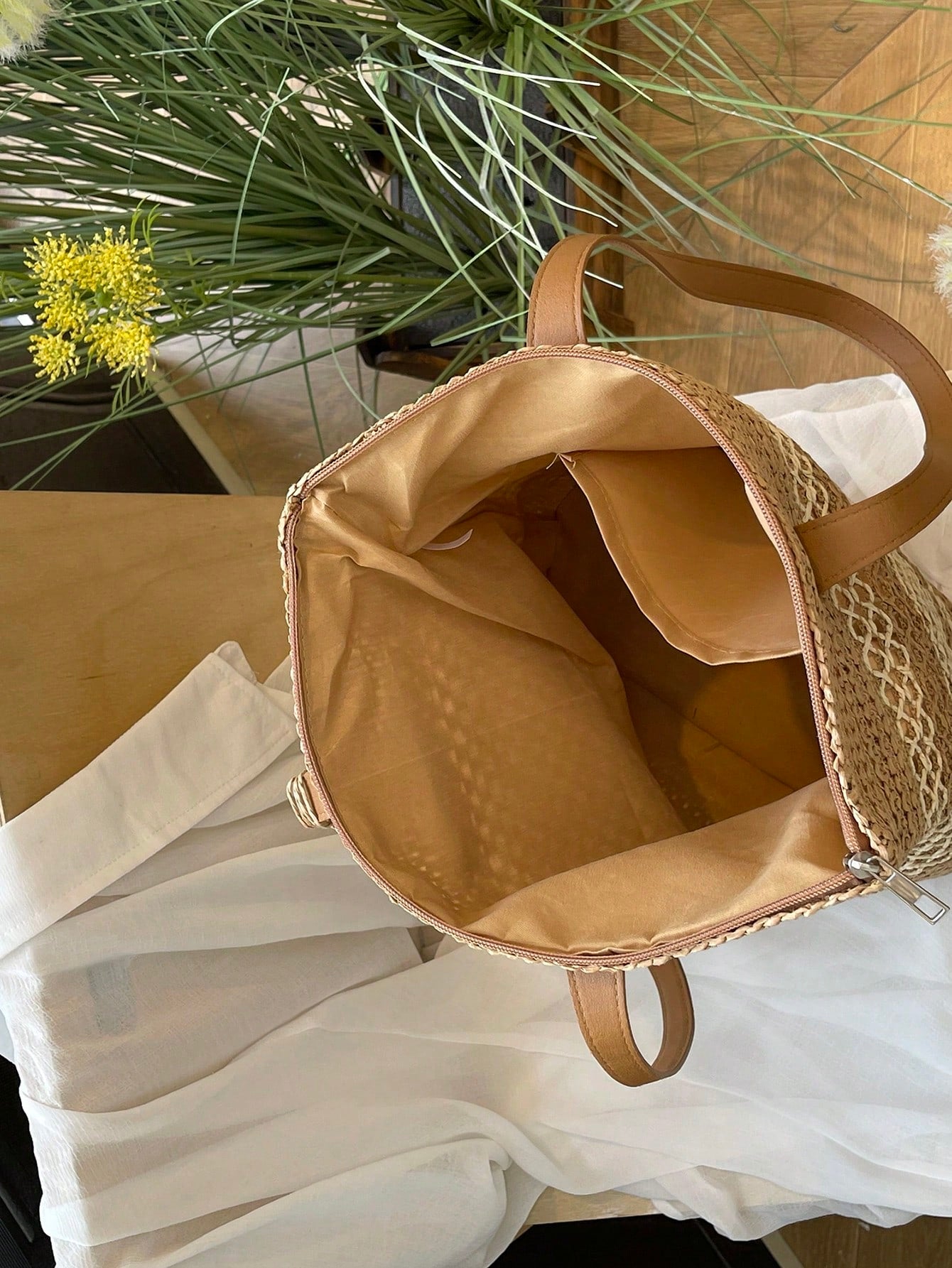 Tasseled Accent Colorblock Tote Bag, Beach Vacation Bag