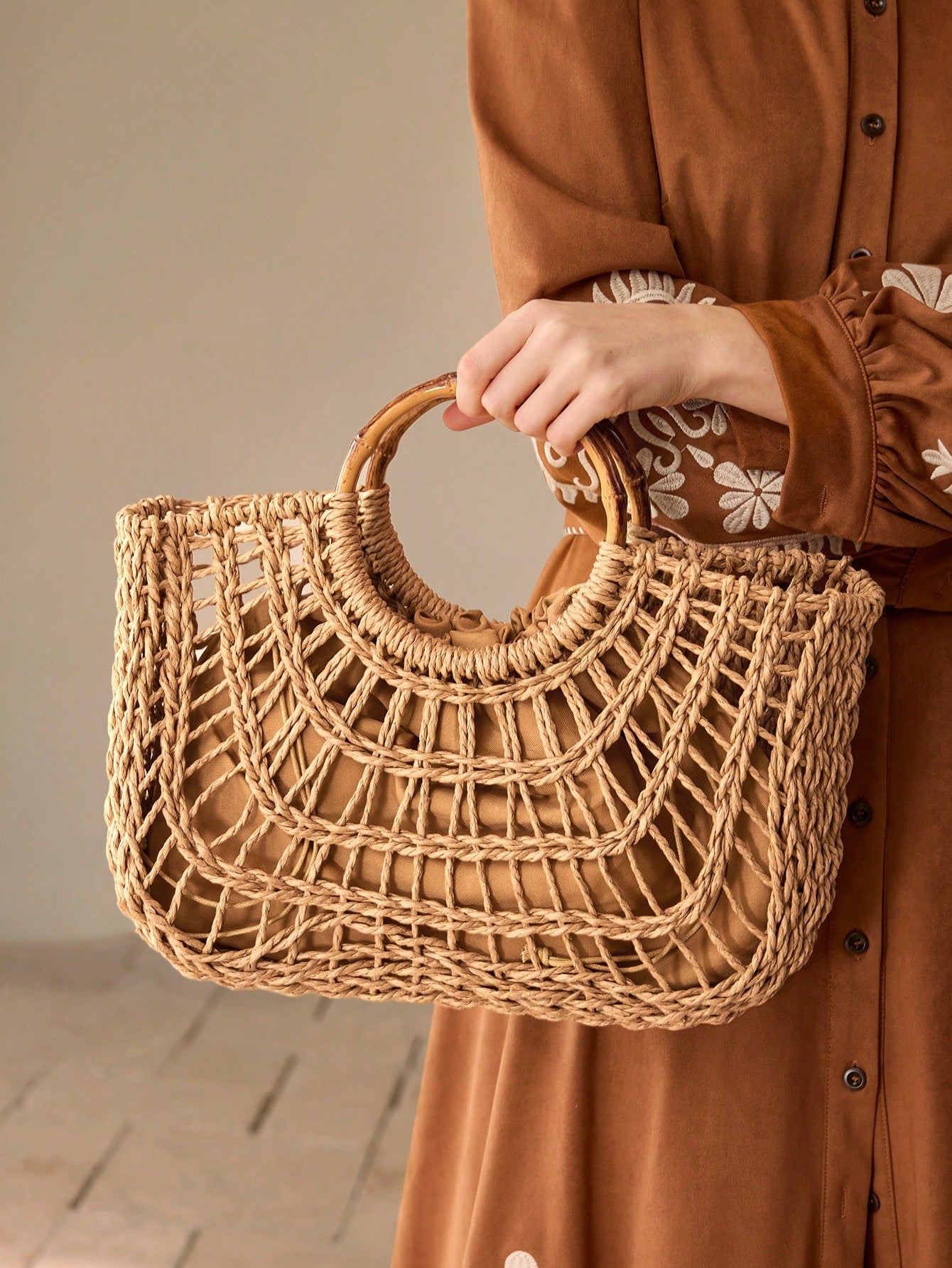 MOTF PREMIUM WOMEN'S FASHION HOLIDAY STRAW HOLLOW PORTABLE TOTE BAG, SUITABLE FOR VACATION TRAVEL