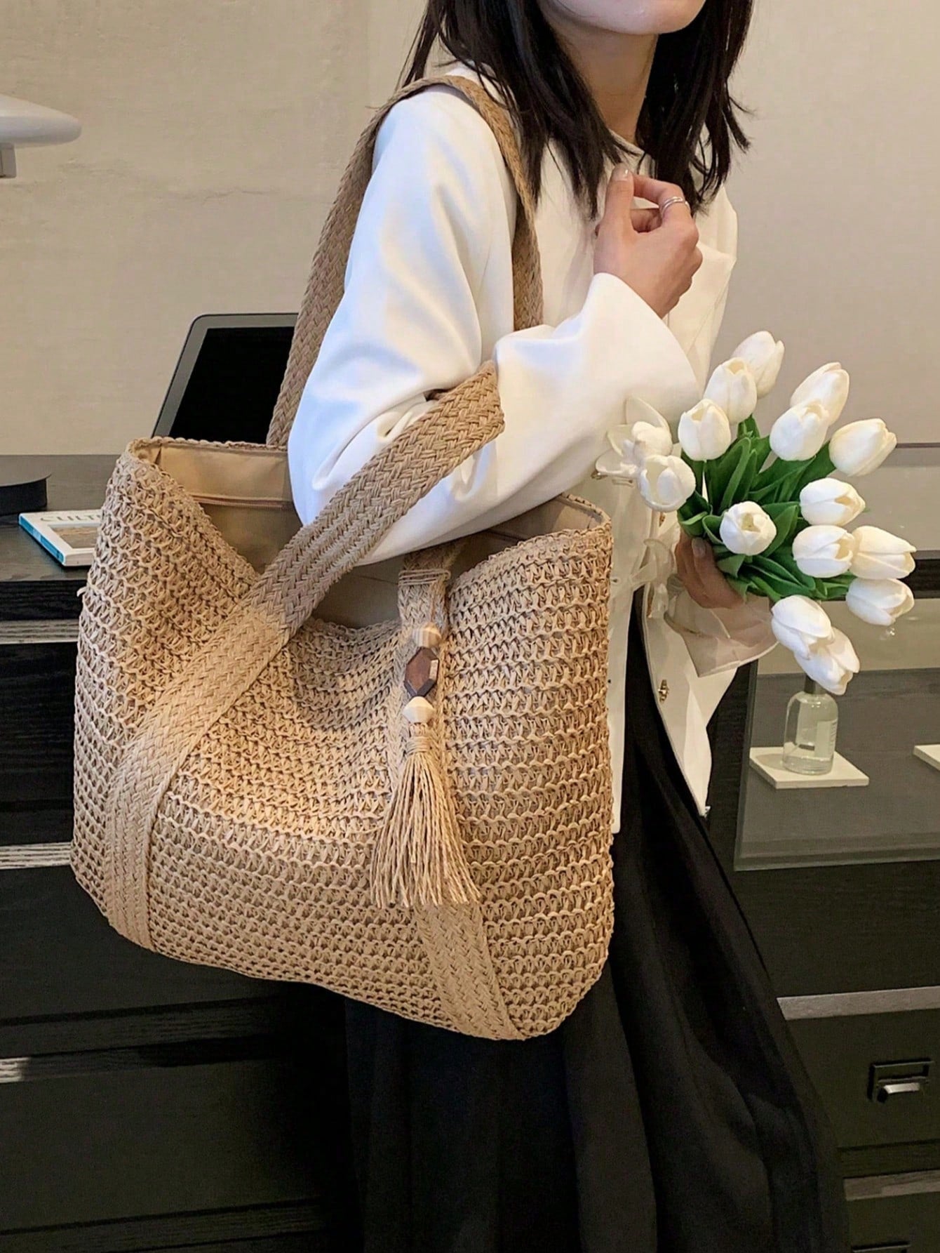 Women's Large Capacity Straw Vacation Beach Bag, Woven With Tassels, Shoulder Handbag Wallet, Casual Fashion Travel Bag, Portable Bohemian Foldable Tote , Bohemian Outfit For Women , Summer, Boho