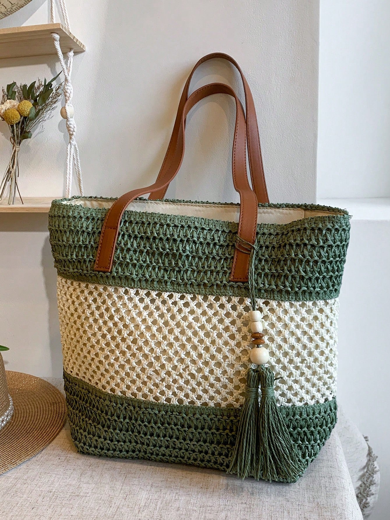 1pc New Holiday Tassel Pendant Bicolor Woven Beach Tote Bag, Casual Shoulder Handbag For Beach Trip