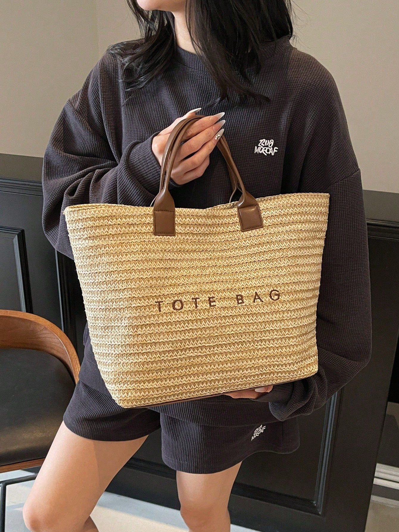 New Large Capacity Letter Decor Woven Straw Tote Bag, Multi-Functional Commute Casual Vacation Woven Straw Handbag Suitable For Commuting, Shopping, Beach Vacation, Office, Holidays