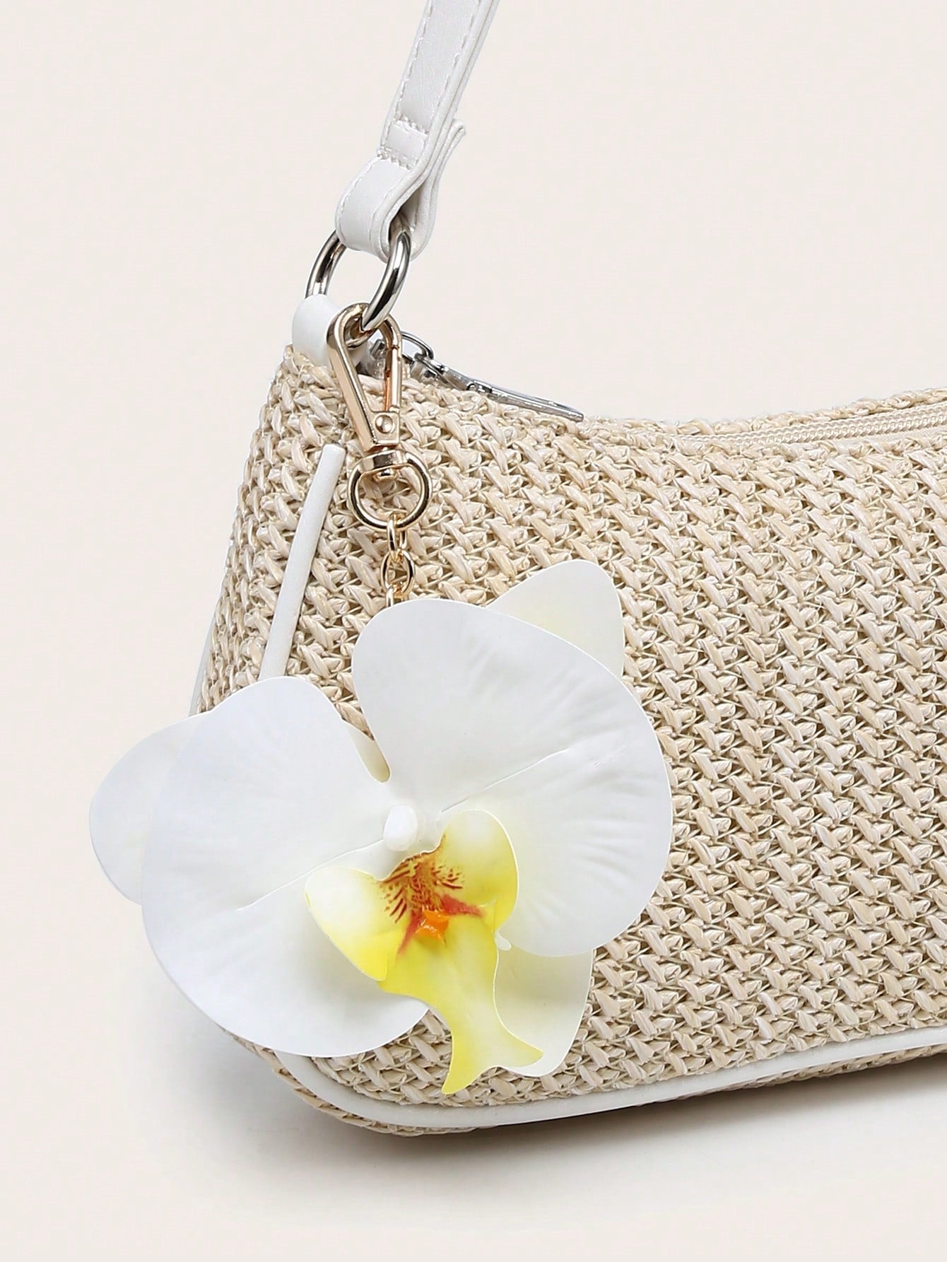 Women's Underarm Shoulder Bag, Square Bag, PU Rope Flower Pendant, Large Capacity, Lightweight, Casual Fashionable Beach Vacation Style, Suitable For Shopping And Vacation , Beach Bag, Holiday, Straw Bag
