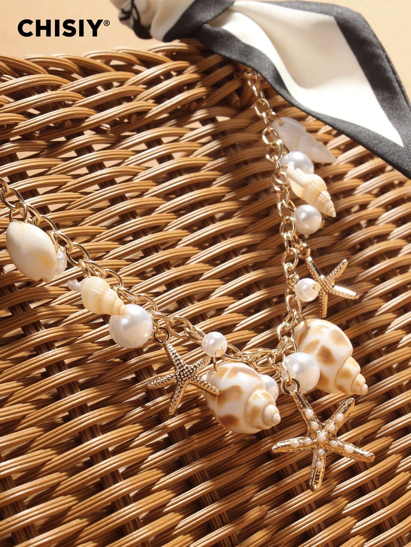 Summer New French Retro Handmade Vine Weaving Handbag Silk Scarf Handheld With Shell Sea Star Hanging Decoration Seaside Vacation Large Capacity Basket Package Daily Commuting Beach Leisure Party Travel