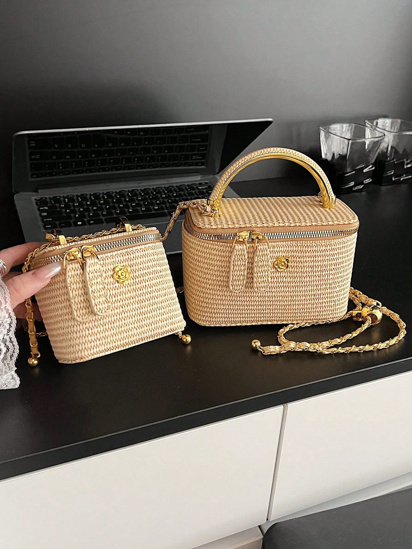 Woven Texture Handle Box-Shaped Handbag, Women's Spring/Summer New Fashion Chain Crossbody Small Square Bag, Versatile Beach Holiday Purse