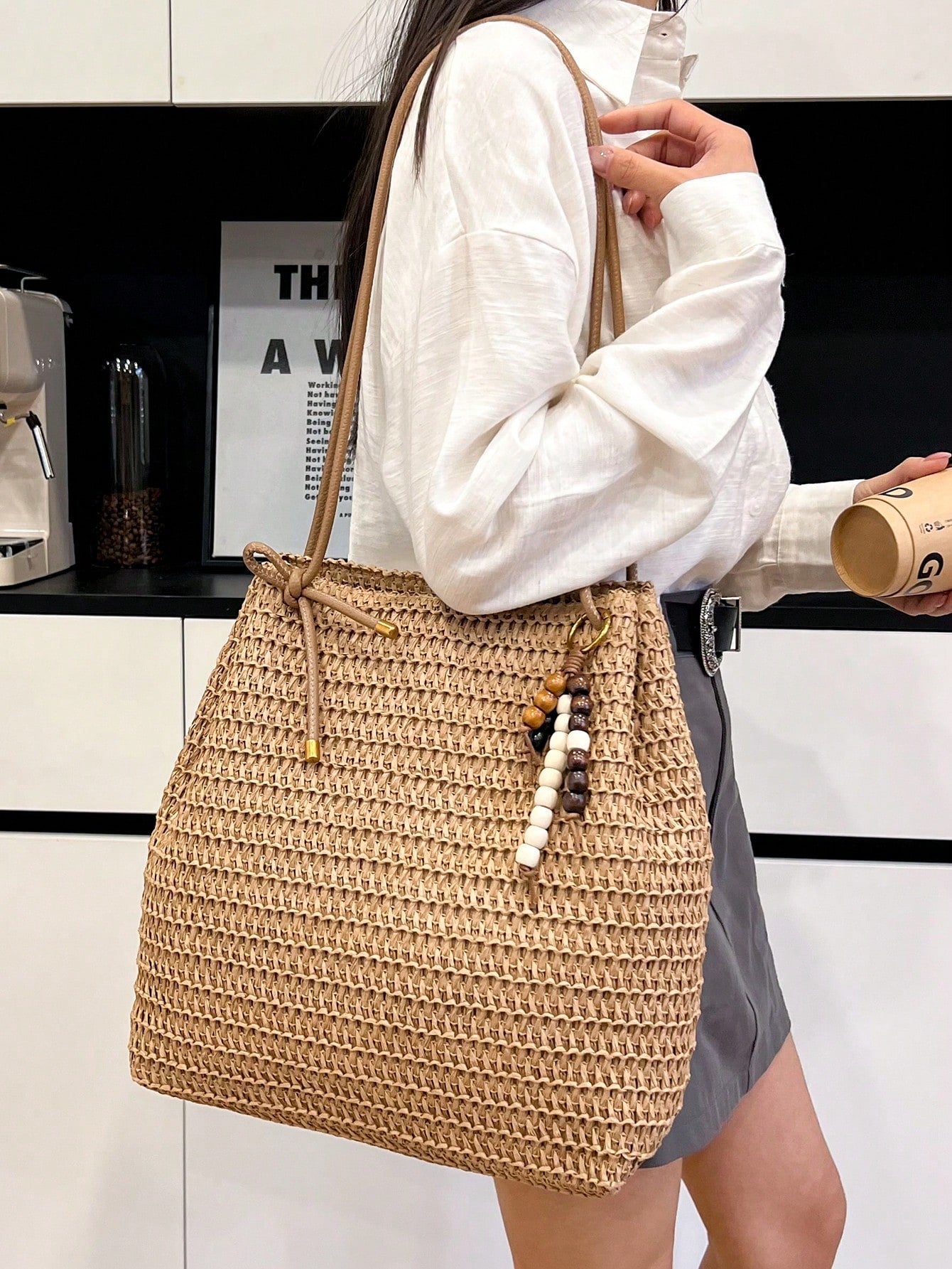 Handwoven Casual Backpack With Pendant, Solid Color Straw Shoulder Strap, Large Capacity Straw Bag, Versatile Shoulder/Tote Bag, 2026 New Women Handbag