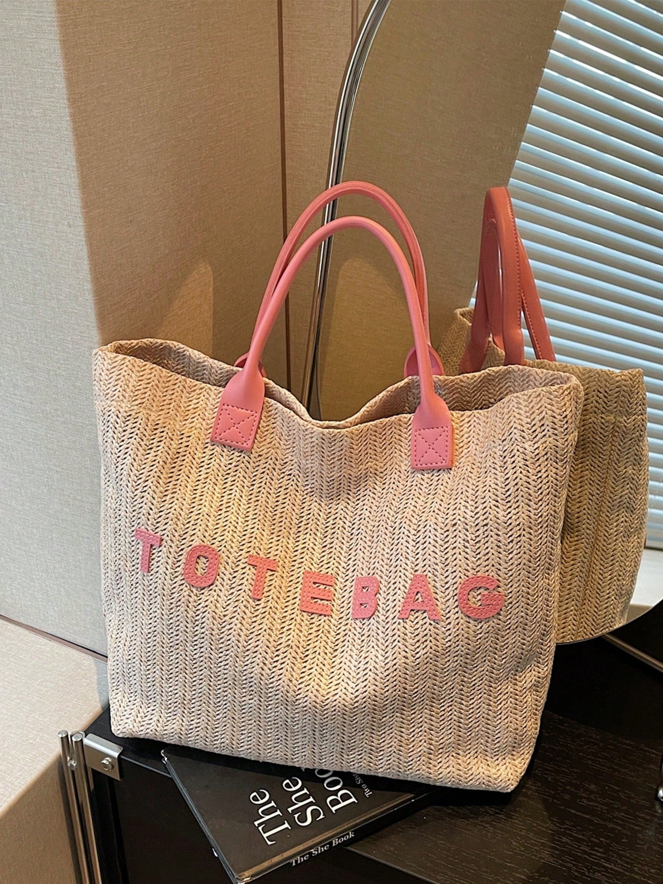 New Large Capacity Letter Decor Woven Straw Tote Bag, Multi-Functional Commute Casual Vacation Woven Straw Handbag Suitable For Commuting, Shopping, Beach Vacation, Office, Holidays